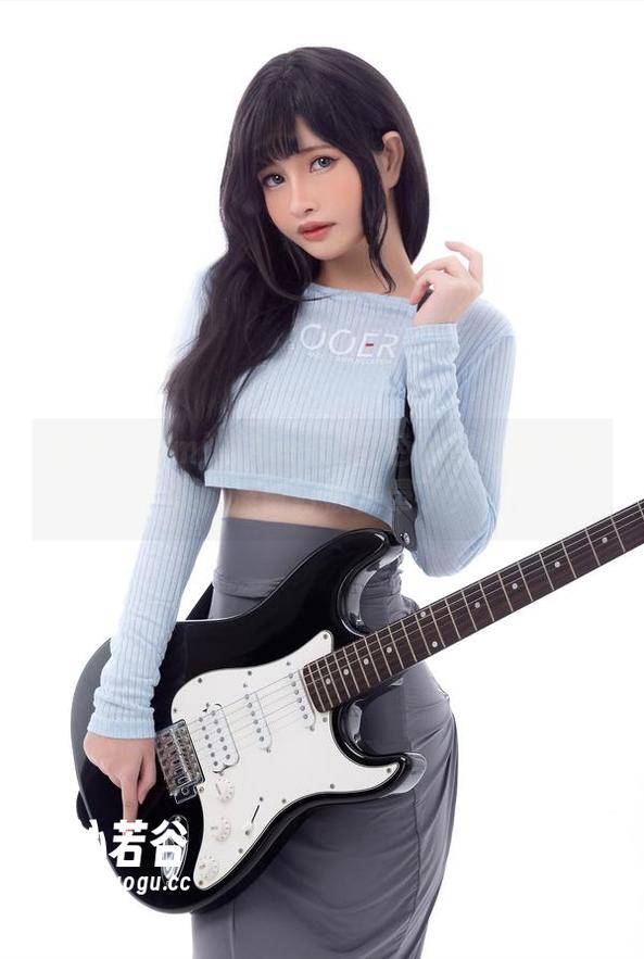 揭开Azami的Aerith红色秘密：图包合集，准备好被美晕了？