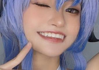 谁说奶牛只会低头吃草？Azami的私房图包让你大开眼界！