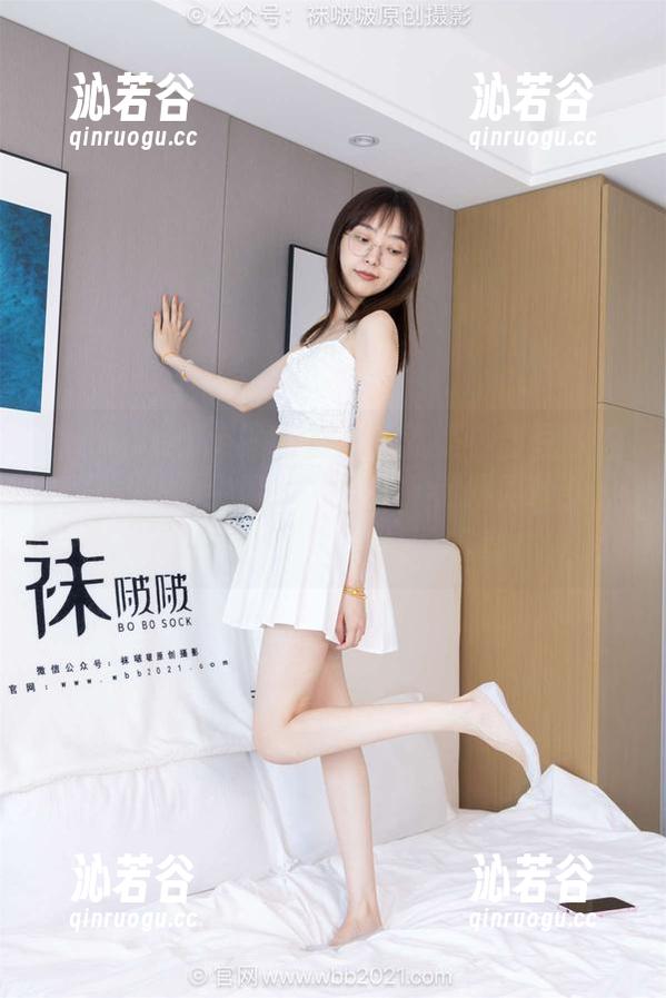 BoBoSocks袜啵啵 - 这就是小甜豆的油亮蓝丝（脚尖微加固款），别问为什么，我只求点赞！图包等你下载！
