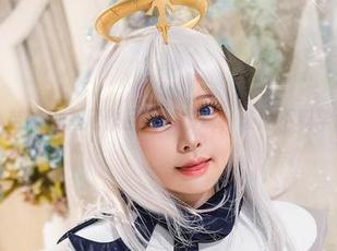 Hachi小芭的比基尼作品在线展现，谁说不科学也能美？
