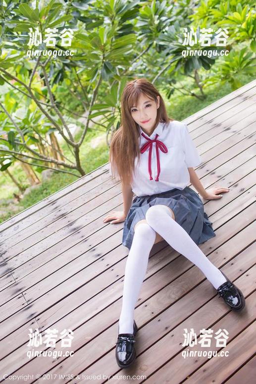 IMiss爱蜜社-泥鳅鳅 IMiss爱蜜社 - 泥鳅鳅的华丽礼服合集:那些让你又爱又恨的瞬间