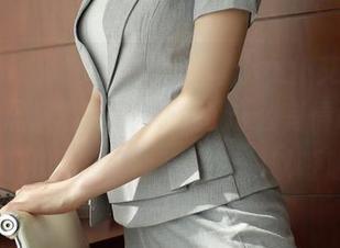 MFStar模范学院 – “这个女仆艾莉Evelyn，居然能把洗衣做得这么有情调！”写真和图包，简直让人难以呼吸。