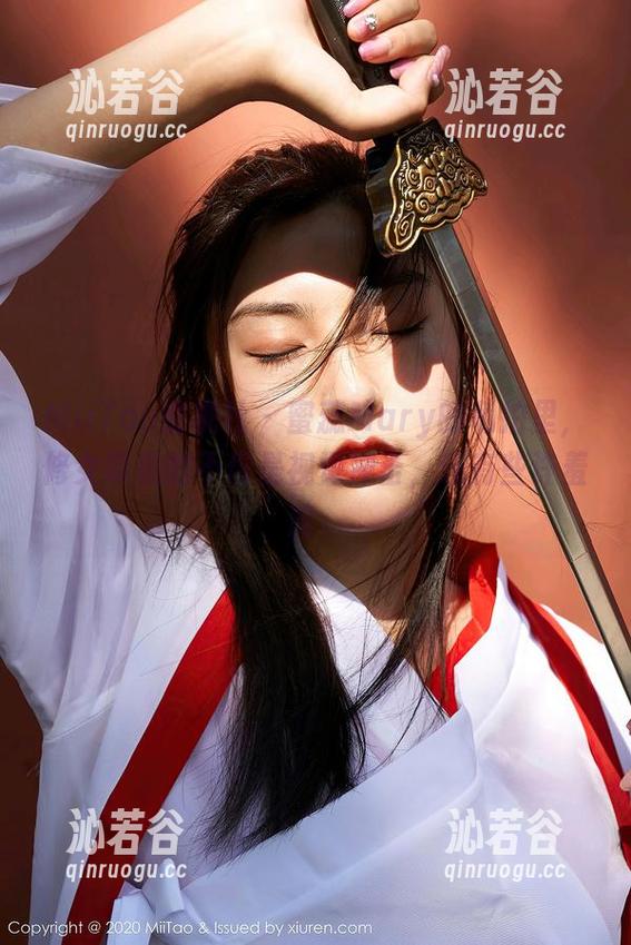 MiiTao蜜桃社-蜜蕊Mary MiiTao蜜桃社 - 蜜蕊Mary的私拍里,修女带来的不仅是视觉冲击,还有些许羞涩。