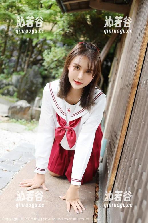 MyGirl美媛馆 - Angela小热巴的泳衣私房图包，撩动心弦的瞬间，织就一场夏日的幻想，不说你一定懂。