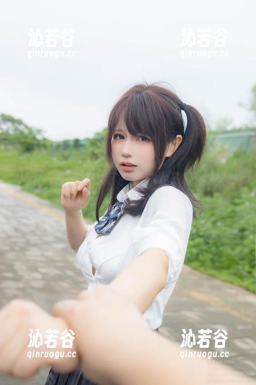 Nyako喵子 Nyako喵子又来了!她的女子校生2火车jk无圣光套图,太迷人了,我快要晕了…