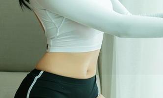 UGirls尤果网 – 看，唐溪若的学妹又在美图里撒娇了，心动得不行！