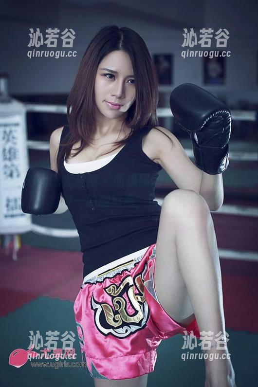 UGirls尤果网 - 萌琪琪的套装+图片=万里挑一的幽默感，谁能拒绝？