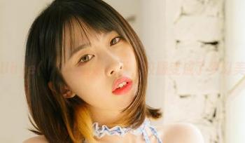 在Uhye(이유혜)的镜头下，校服变成了梦幻美图