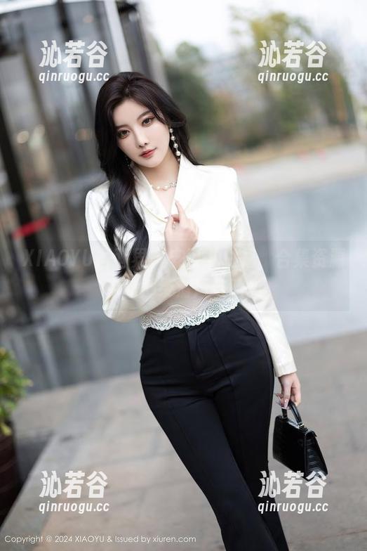 XIAOYU语画界 - 安可儿白裙，合集资源中的那缕清风与暗影