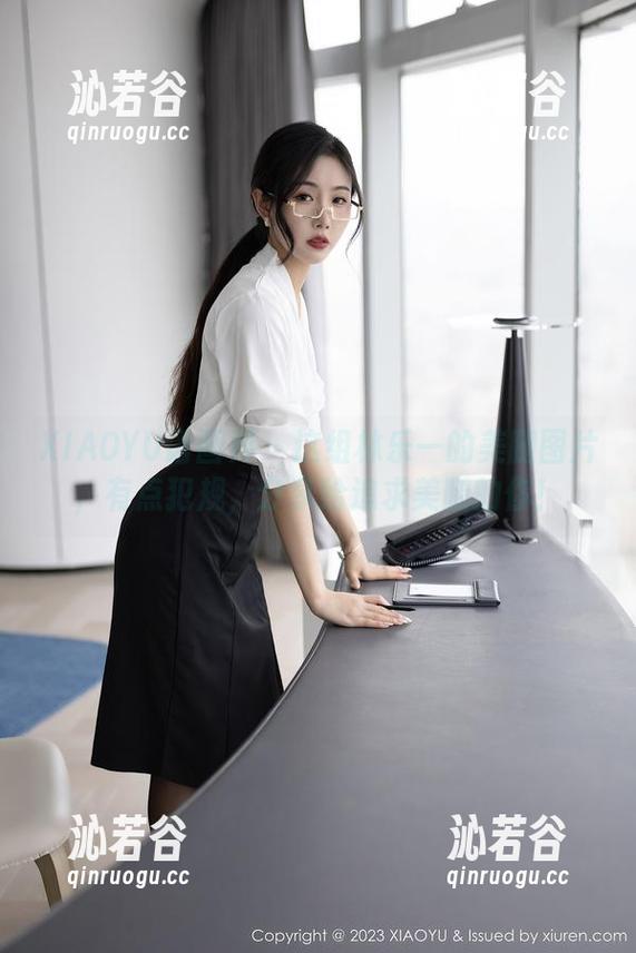 XIAOYU语画界-林乐一 XIAOYU语画界 - 这组林乐一的美腿图片,有点犯规,分享给追求美腿的你!