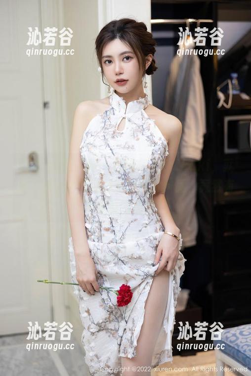 Xiuren秀人网-Erikaki Xiuren秀人网 - 校服加上Erikaki,就成了这个季节最精彩的图片作品,竟然有种甜蜜的忧伤!