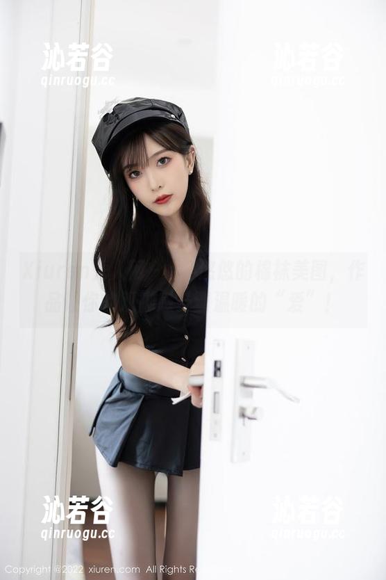 Xiuren秀人网-z杯悠悠 Xiuren秀人网 - z杯悠悠的棉袜美图,作品让你的双脚感受到温暖的“爱”!