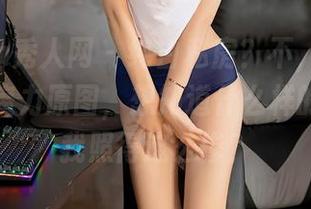 Xiuren秀人网 – 纯白私房？不，这是初梦瑶的魔力原图，想知道什么样的光能把我照得这么惨？