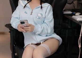 Xiuren秀人网 – 快来围观！区静瑶的皮衣合集，穿上之后是不是能飞？