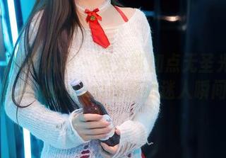 Xiuren秀人网 – 兔女郎加点无圣光：妮儿Bluelabel作品的迷人瞬间