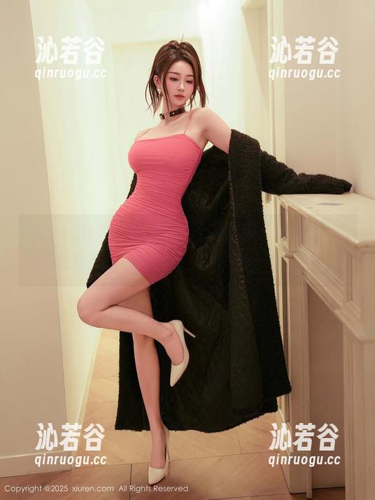 Xiuren秀人网-柚柚小奶瓶 Xiuren秀人网 - 双马尾合集:柚柚小奶瓶果然是人间绝色,真是看一眼少一眼