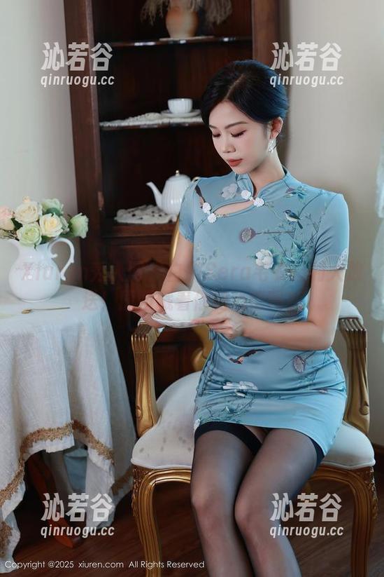 Xiuren秀人网-白微Sera Xiuren秀人网 - 白微Sera毛衣福利大放送!原图藏着你的心情吗?