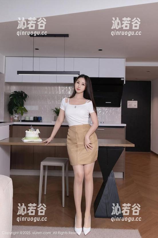Xiuren秀人网 - 奶牛与谢小蒽的完美结合，套图带你走进不一样的世界