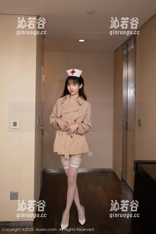 Xiuren秀人网-邹晶晶女王 Xiuren秀人网 - 邹晶晶女王的夏日海风:全套写真,清凉又迷醉的瞬间