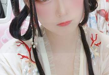 Yuki亭的白裙资源，一键获取！你的宅男生活从此逆袭成潮男秀！