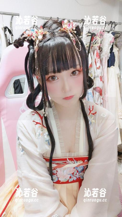 Yuki亭 Yuki亭的白裙资源,一键获取!你的宅男生活从此逆袭成潮男秀!