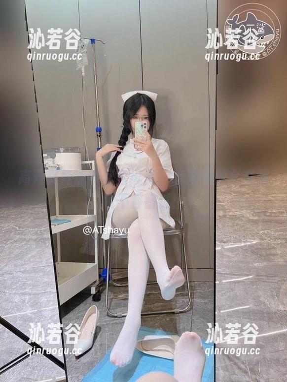 at鲨鱼 高开叉竞泳中尽显风情,at鲨鱼的全套图包不容错过!