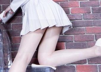 beautyleg – 谁说皮衣只为酷炫？来看看Lynn的免费合集，感受不一样的温柔！