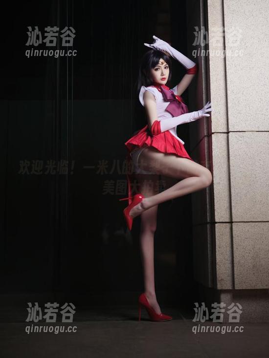欢迎光临！一米八的大梨子下的吉他姐姐美图大拍卖