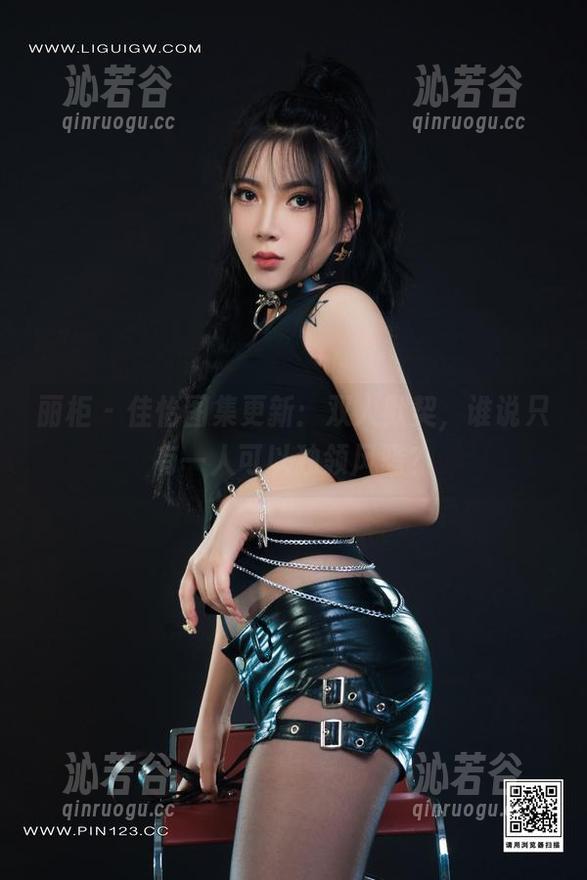 丽柜 - 佳怡图集更新：双人默契，谁说只有一人可以独领风骚？
