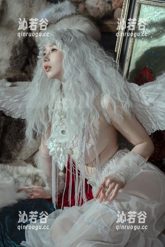 厨娘云溪溪带你进入美食与cos的奇彩图鉴——别错过套图哦！