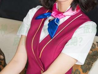 克拉女神 – 精选内衣作品集：依娜丝的调皮瞬间，谁能拒绝？