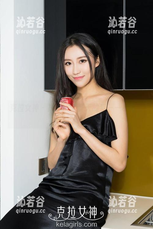 克拉女神-杨暖 克拉女神 - 撑起一个夏天的梦——杨暖白衬衫写真合集