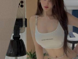 微密圈 – 只为此刻：周妍希的无水印浴室图集中透出流动的美感