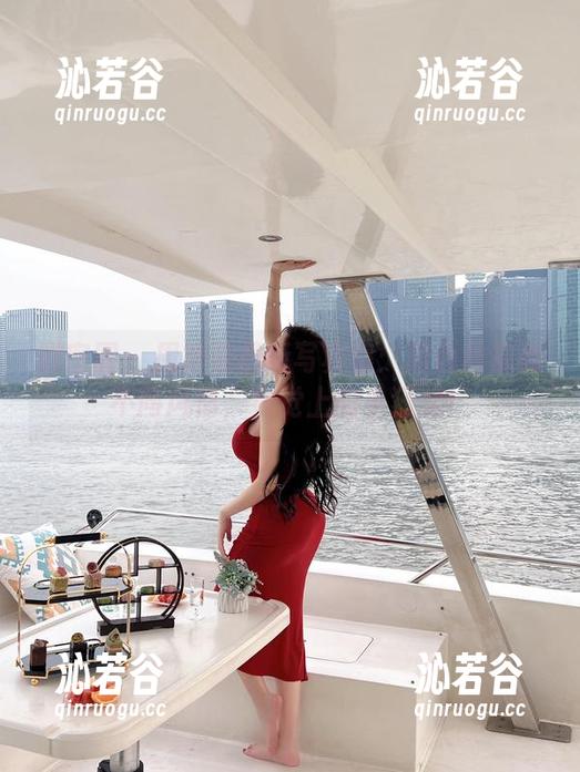 周妍希 微密圈 - 周妍希最新写真集:肉色丝袜的不同风情,视觉上的小狂欢!