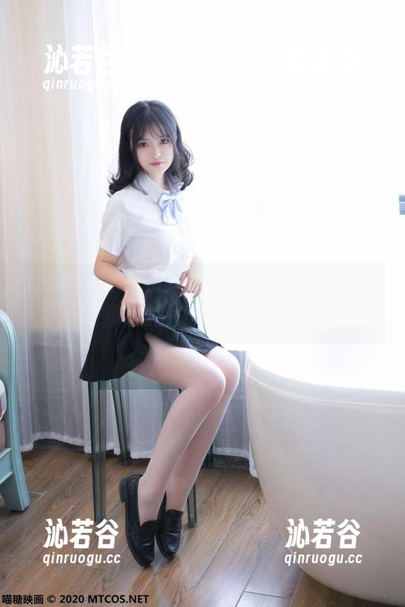 喵糖映画最新系列：小女友的眼神，简直能融化冰山，嘘