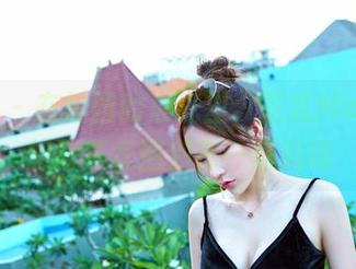 嗲囡囡 – 在校园的晨光里，芷儿Momoko的写真套图别有一番风味