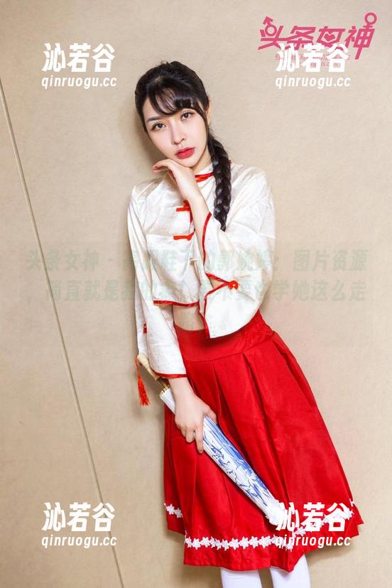 头条女神-郭婉婷 头条女神 - 高跟鞋下的郭婉婷:图片资源,简直就是我的瘾!要不要也学她这么走路?