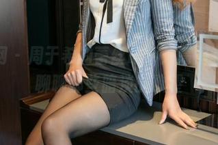 尤果网 – 周于希的蕾丝故事：高清写真，聊聊那些暗淡的欲望