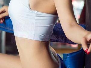 尤果网 – 田依依的短裙私房写真：合集里藏着你的梦与幻想！