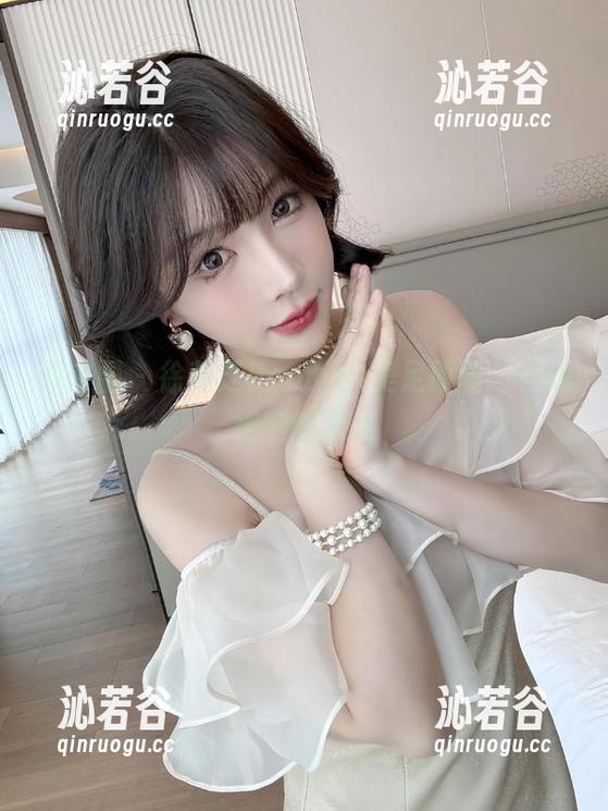 徐莉芝Booty 微密圈 - 徐莉芝Booty的美足原图:一场视觉的放纵