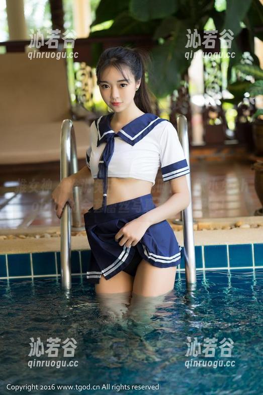 推女神-歆小兔chobits 推女神 - 谁说兔子不能玩时尚?歆小兔chobits的全套蕾丝写真等你来解锁!