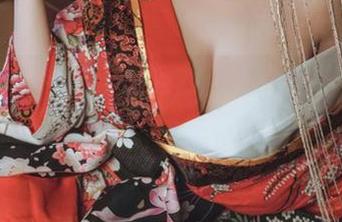 打开在线照片集，来看看无颜小天使wy是如何把夏天变成艺术作品的！