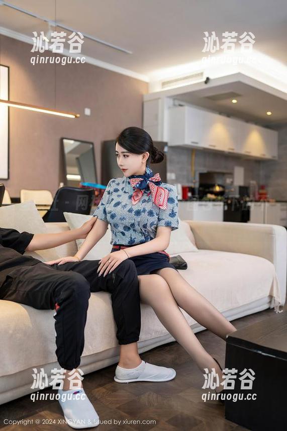 星颜社 - 网袜与清妙：一个图包装下的不羁与眷恋