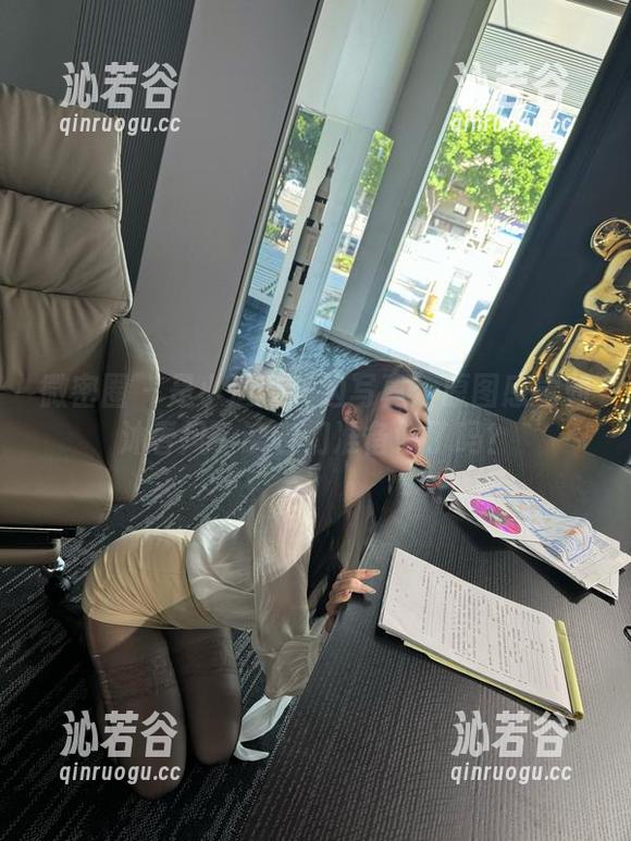 微密圈 - 是小逗逗海边写真：原图感觉如沐春风，读者们准备好了吗？