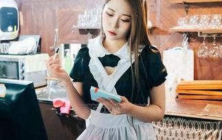 原图现身，普美(bomi)的红裙好像有魔法，每次看都有不同的感觉，真神奇。