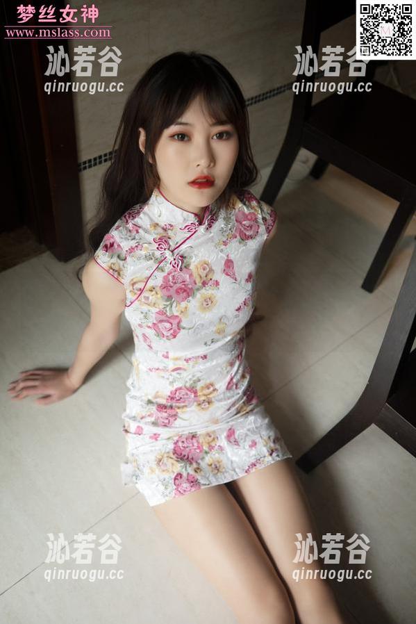 梦丝女神-刘诺 梦丝女神 - 看到刘诺的最新作品礼服,心想着:我要是有这身就好了