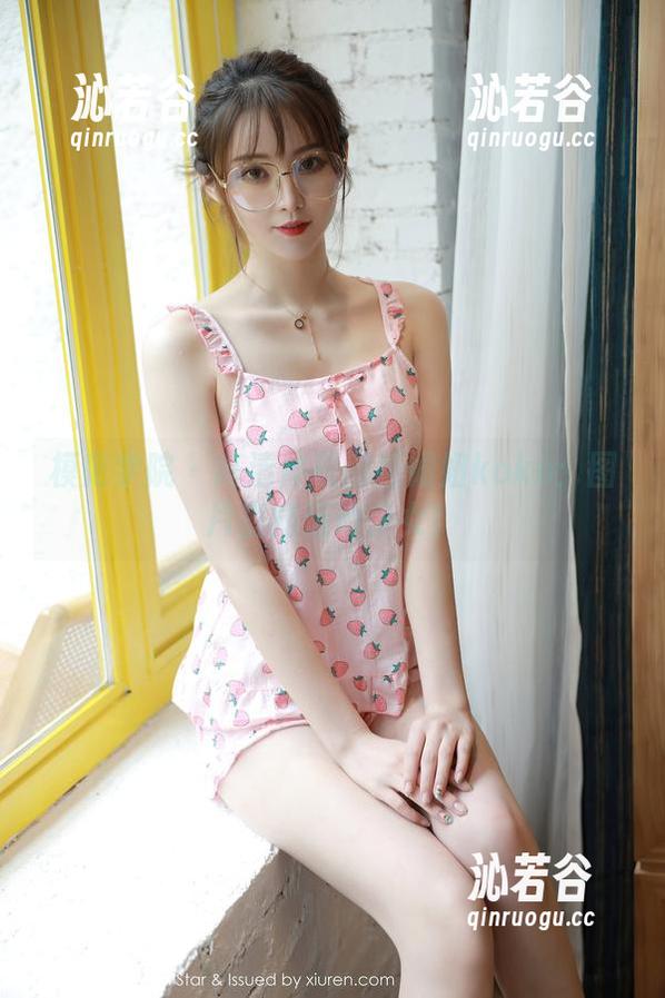 模范学院-妞妞koko 模范学院 - 高清体操服版妞妞koko:图片里的运动少女!
