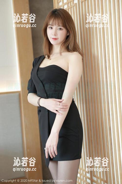 模范学院 - 典雅与挑衅：良人非爱人女王图册，打破你的审美边界