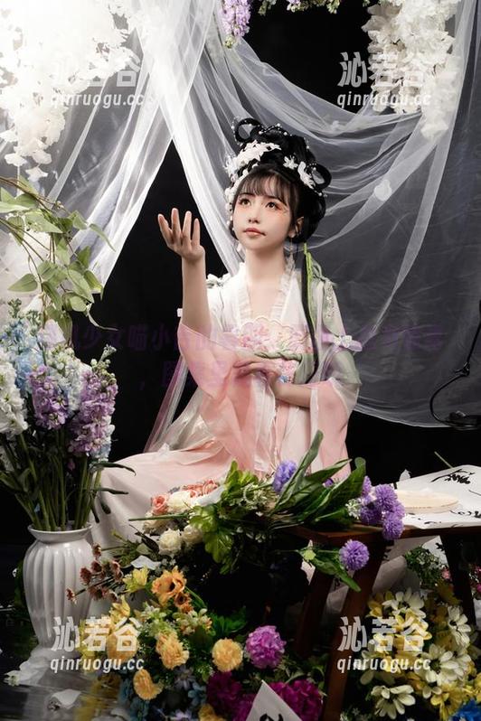 爆机少女喵小吉 爆机少女喵小吉的暑期:原图上总有惊喜,图集里藏着秘密哦