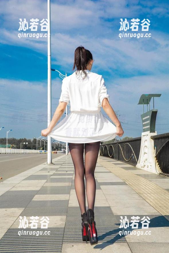 爱丝-若兮 爱丝 - 若兮和服:免费套图之旅,进来看看就对了!